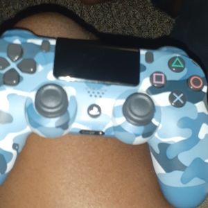 A ps4 controller